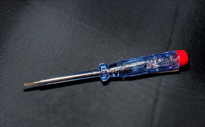 مفك اختبار كهرباء