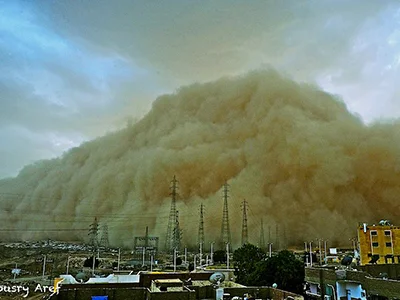 النجاة من العواصف الرملية